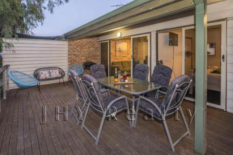 Coastal Cottage - Northern Rivers Accommodation 7