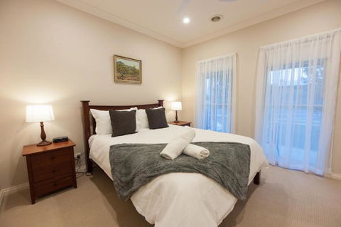 Simms Retreat - Northern Rivers Accommodation 6