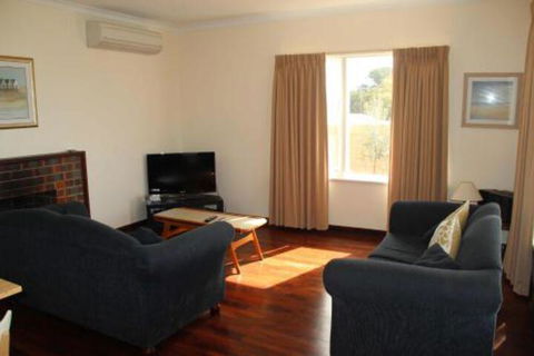 River Panorama Beach House - Northern Rivers Accommodation 7
