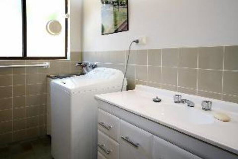 3 Bedroom House At Garuwa Street - Northern Rivers Accommodation 2