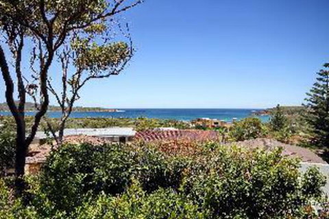 3 Bedroom House At Garuwa Street - Northern Rivers Accommodation 0