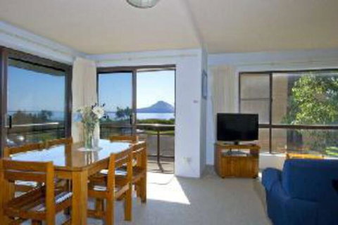 2 Bedroom Apartment Commodore Unit 3 6 Intrepid Close - Northern Rivers Accommodation 2