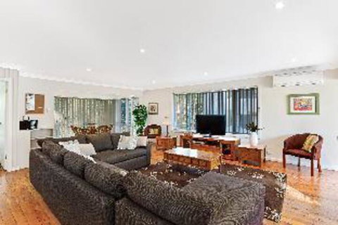 3 Bedroom House Bay Serene 15 Mistral Close - Northern Rivers Accommodation 0