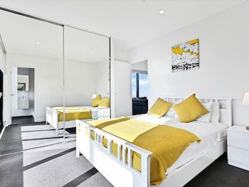 MJ Shortstay Apartments - Platinum Tower - Northern Rivers Accommodation 2
