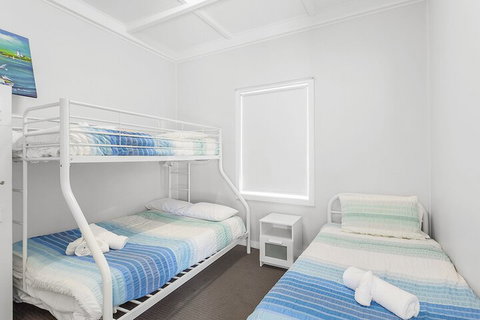 Victoria Parade 29A - Northern Rivers Accommodation 4