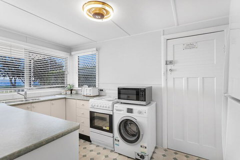 Victoria Parade 29A - Northern Rivers Accommodation 6
