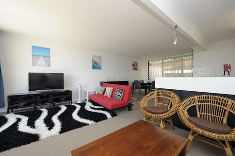 The Crest Unit 5 / 6 8 Tomaree Road - Northern Rivers Accommodation 5