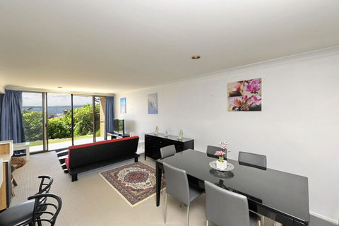 The Crest Unit 5 / 6 8 Tomaree Road - Northern Rivers Accommodation 3