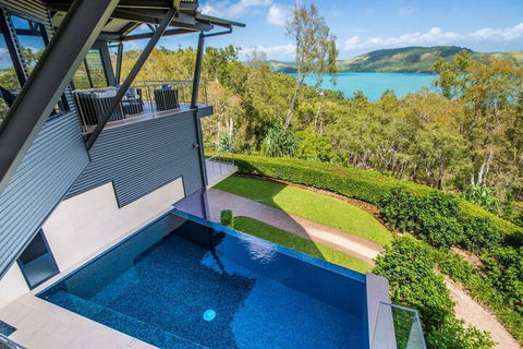 Retreat Hamilton Island - Northern Rivers Accommodation 1