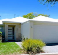 Contemporary Cove - Northern Rivers Accommodation