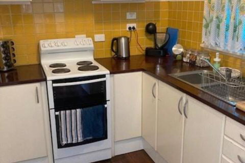 Miramar Cottage - Northern Rivers Accommodation 5