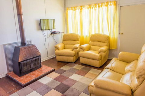 Miramar Cottage - Northern Rivers Accommodation 6