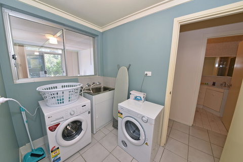 Comfy Home Near Airport & City 2280 - Northern Rivers Accommodation 1