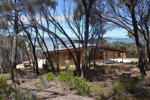 Of Stone & Wood Guesthouse Secluded Getaway! - Northern Rivers Accommodation 5