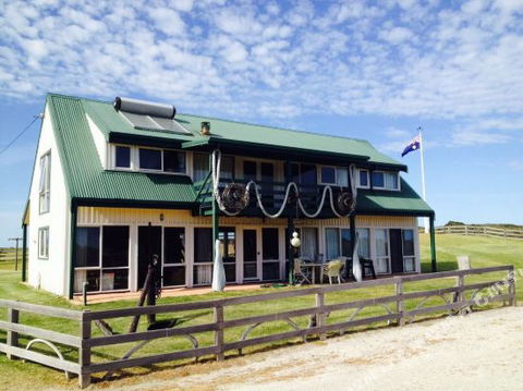 Donington - Northern Rivers Accommodation 1
