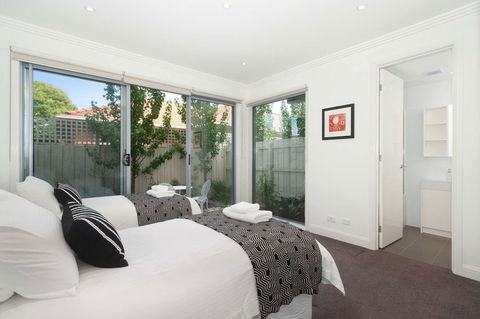 Style In The Heart Of Caulfield - Northern Rivers Accommodation 2