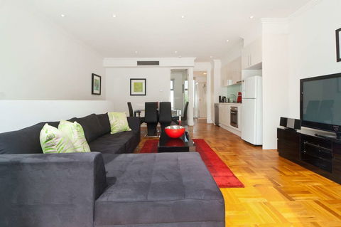 Style In The Heart Of Caulfield - Northern Rivers Accommodation 3