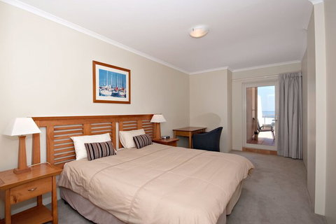 Breakwater Apartment Unit 104 / 2 Messines Street - Northern Rivers Accommodation 5
