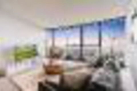 Panoramic Vista From A 54 Floor CBD Apartment - Northern Rivers Accommodation 4
