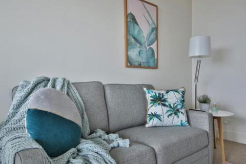 Luxurious & Chic 2BR Apartment In Melbourne CBD - Northern Rivers Accommodation 7