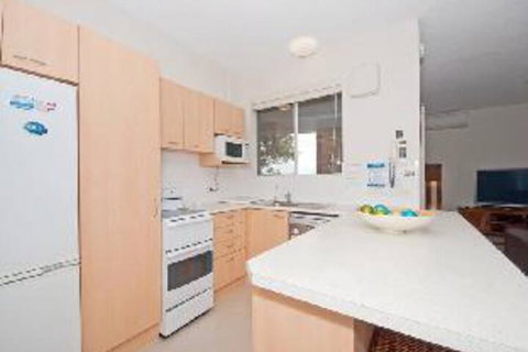 2 Bedroom Apartment Kiah Unit 16 / 53 Victoria Parade - Northern Rivers Accommodation 4