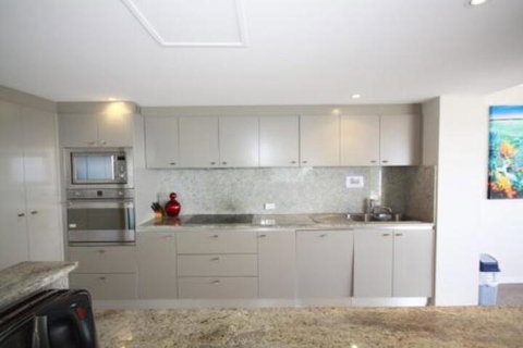 4 Bedroom Apartment Oasis Unit 11 - Northern Rivers Accommodation 5