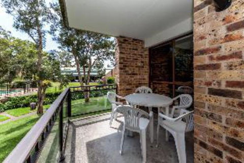 3 Bedroom Apartment Bay Parklands Unit 65 / 2 Gowrie Avenue - Northern Rivers Accommodation 1