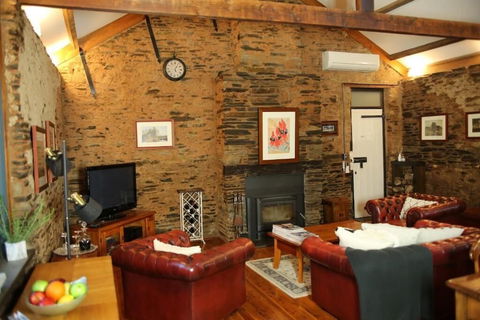William Hunt's Retreat - Redwood Studio - Northern Rivers Accommodation 3