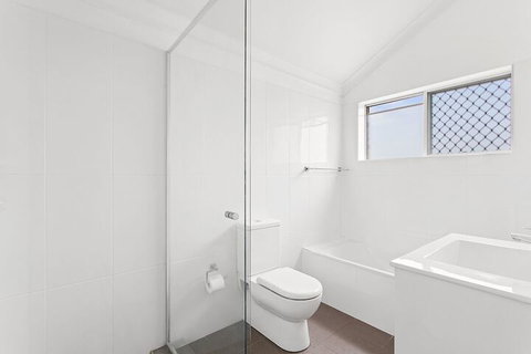 The Pines 5 / 4 Messines Street - Northern Rivers Accommodation 1