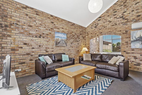 The Pines 5 / 4 Messines Street - Northern Rivers Accommodation 3