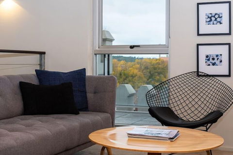 Luxury East Melbourne Apartment - Northern Rivers Accommodation 5