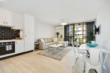 Mooloolaba Apartment With Marina Views - Northern Rivers Accommodation 0