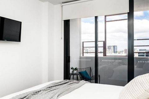 Adam + Eve 2 Bedroom Luxury Apartment - Northern Rivers Accommodation 4
