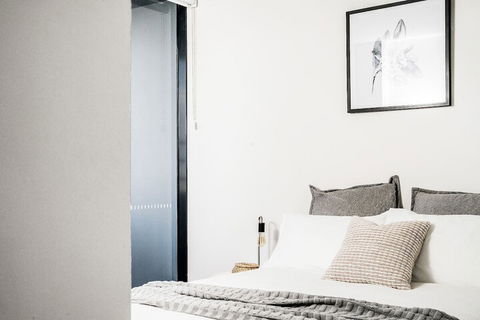 Adam + Eve 2 Bedroom Luxury Apartment - Northern Rivers Accommodation 6