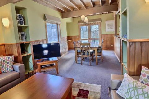 Mountain Mist - Northern Rivers Accommodation 6