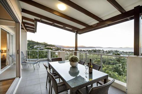 Oscars View Airlie Beach - Northern Rivers Accommodation 4