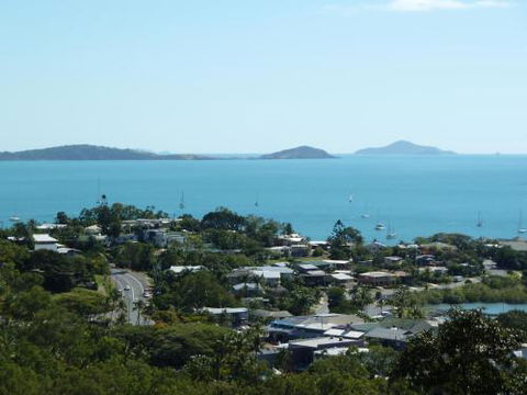 Oscars View Airlie Beach - Northern Rivers Accommodation 1