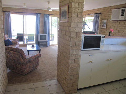 Kalbarri Riverfront Unit - Northern Rivers Accommodation 4
