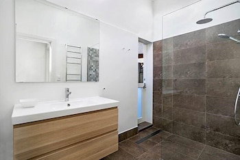 The Apartment Service FAB05 - Northern Rivers Accommodation 1