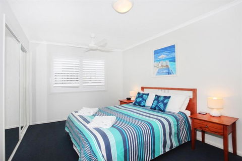 Unit 5 Phoenix Apartments 1736 David Low Way Coolum Beach LINEN INCLUDED 500 Bond - Northern Rivers Accommodation 4