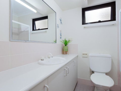 13 Carindale 19 Dowling Street Large Ground Floor Unit With Pool & Tennis Court - Northern Rivers Accommodation 3