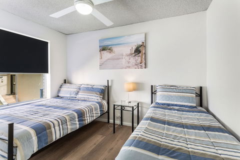 Laman Lodge Unit 2 15 Laman Street - Northern Rivers Accommodation 2