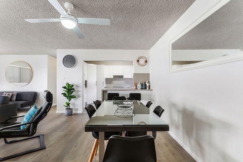 Laman Lodge Unit 2 15 Laman Street - Northern Rivers Accommodation 1