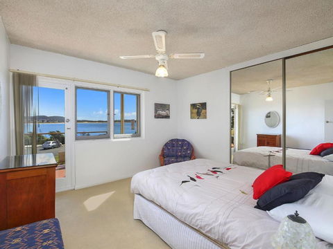 By The Sea Cumbernauld #1 1 / 12 Terrigal Esp Terrigal - Northern Rivers Accommodation 3