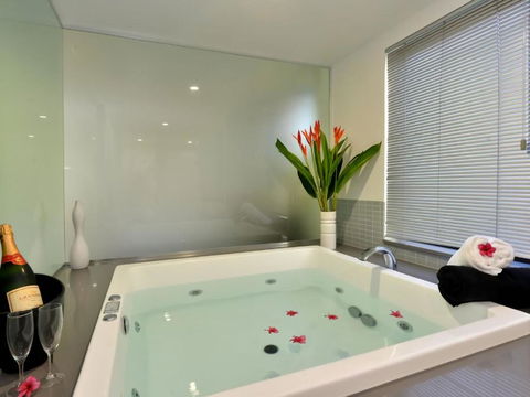 Solitudes Studio At Sea Temple - Northern Rivers Accommodation 2