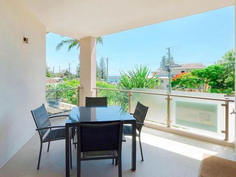Bimbadeen Unit 3 Across From The Beach Lift In Complex - Northern Rivers Accommodation 4