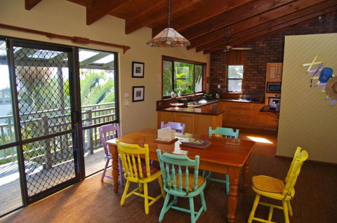 LaMaison De Shines 13 Dulconghi Street - Northern Rivers Accommodation 6