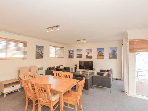 Lakeside 3 / 37 Cobbon Crescent - Northern Rivers Accommodation 2