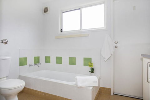 1 / 31 Ocean Street A Relaxing Coastal Retreat - Northern Rivers Accommodation 3