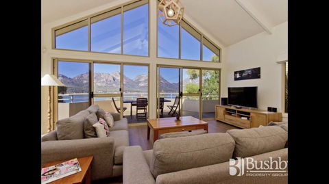 Freycinet Beach House - Northern Rivers Accommodation 2